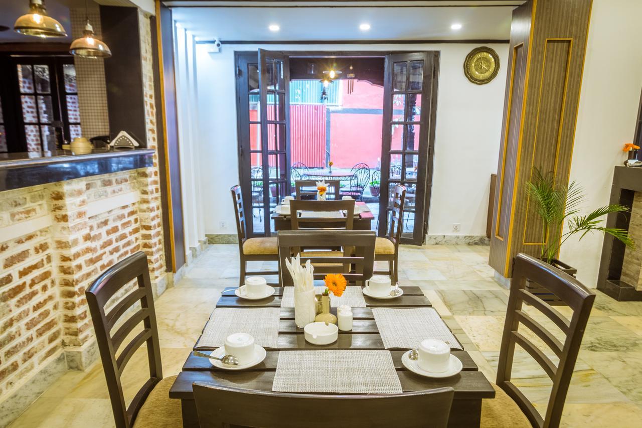 Harati Manor Inn Kathmandu Exterior photo
